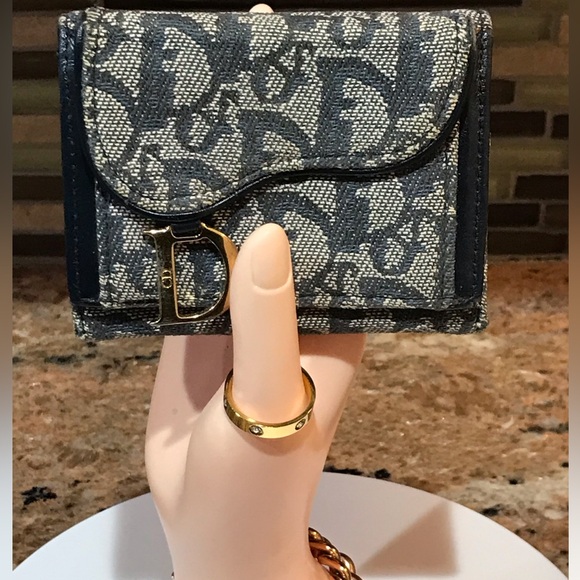 DIOR Signature Saddle Oblique Compact Trifold Wallet ๐โค๏ธโ๐ฅ๐ฅ - Picture 11 of 17